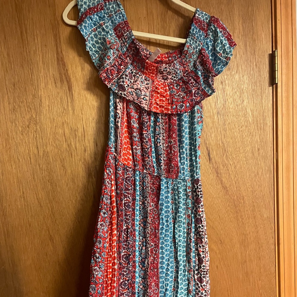 Long maxi dress with open leg slit